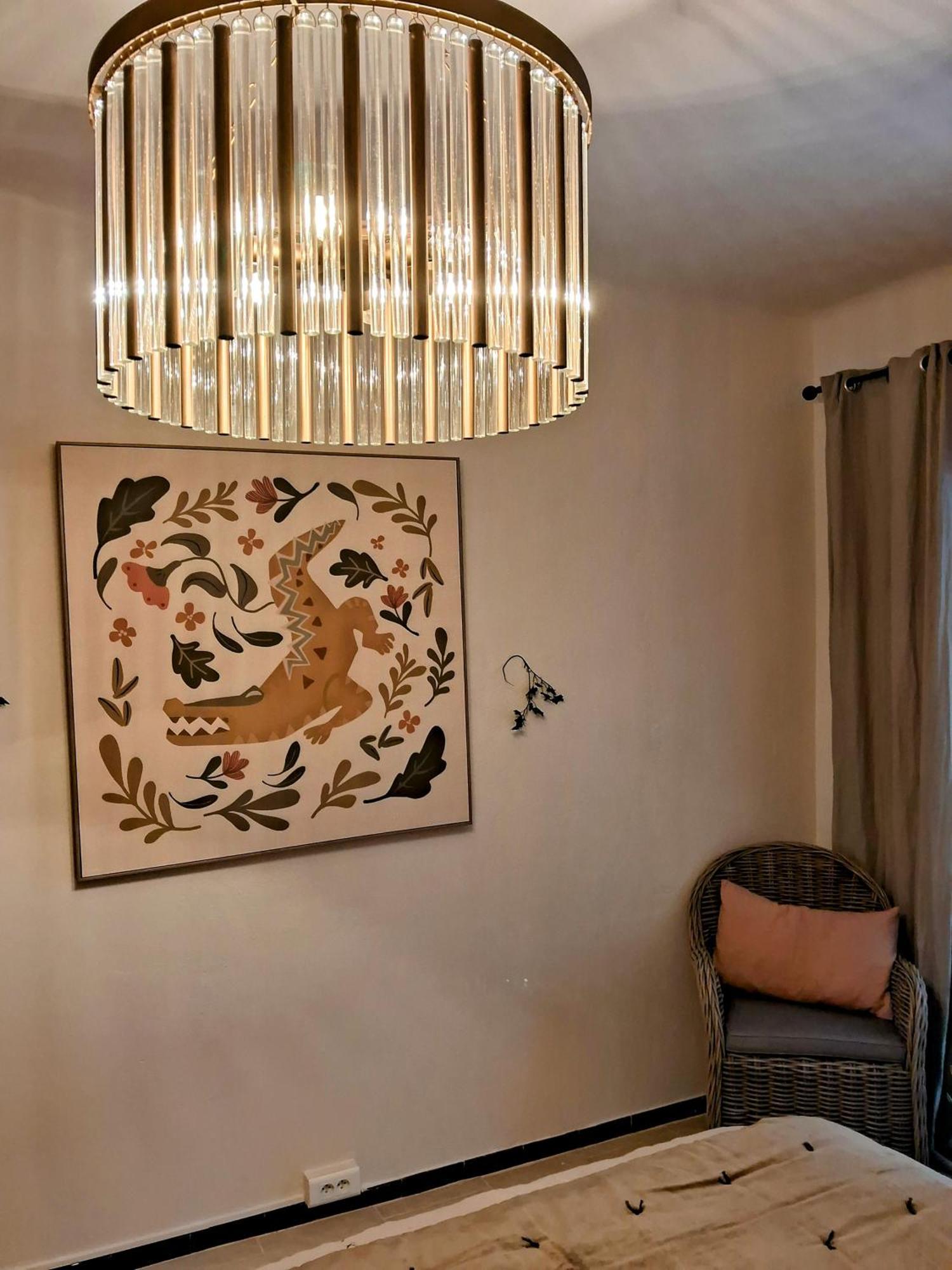 Le Clos Du Rouet Tarascon Exteriör bild